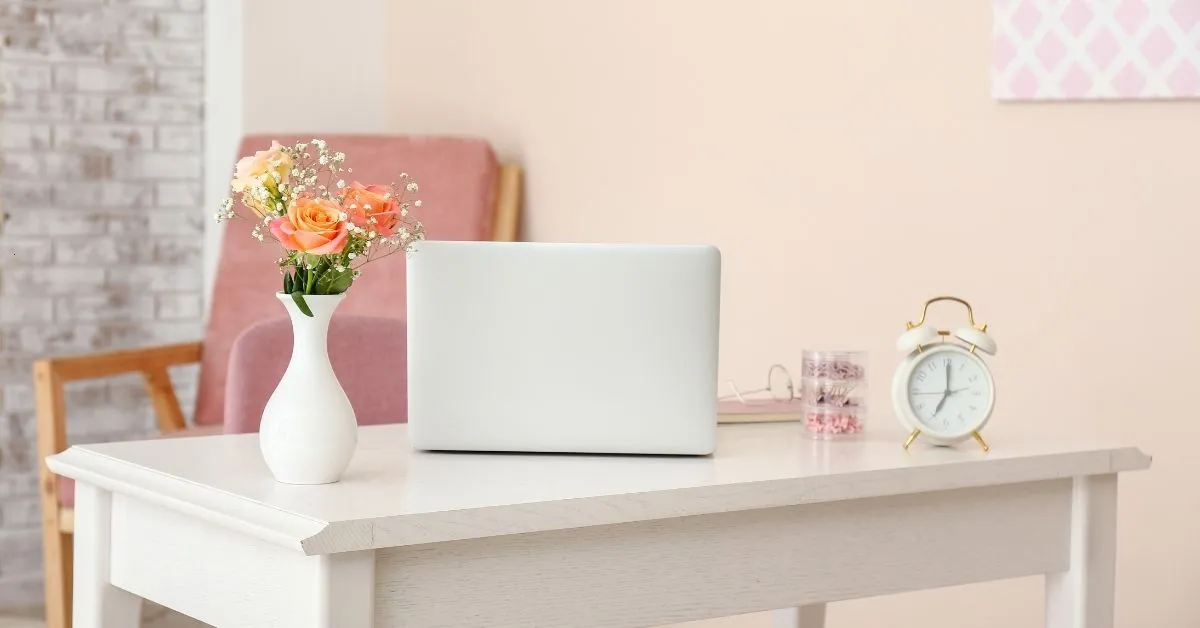 20 Desk Decor Ideas for Your Home Office