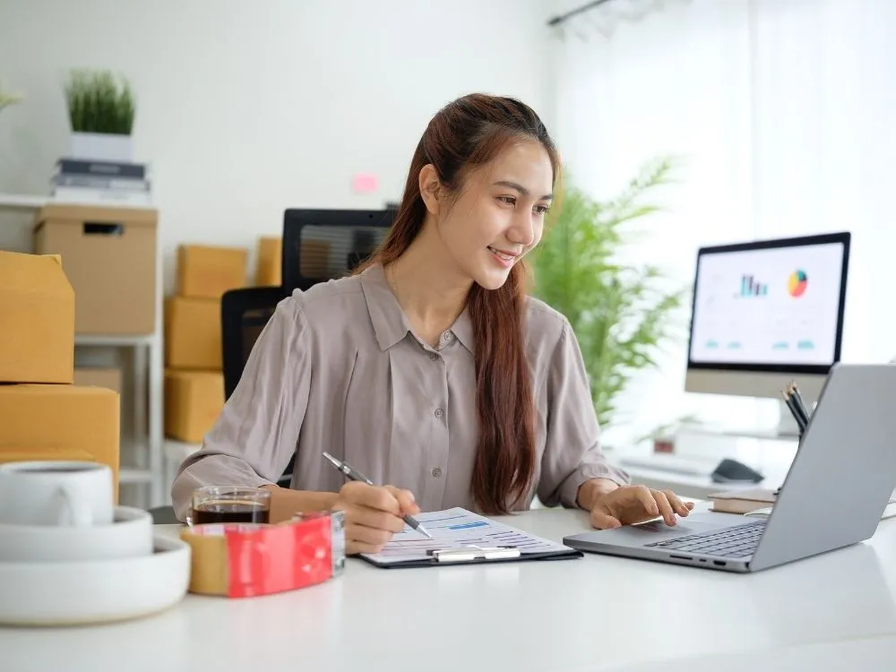 Manage Orders and Customer Service