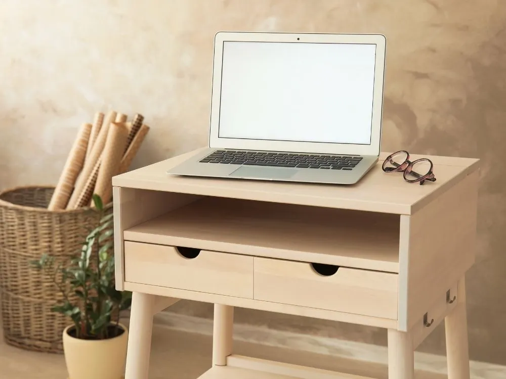 Laptop stand