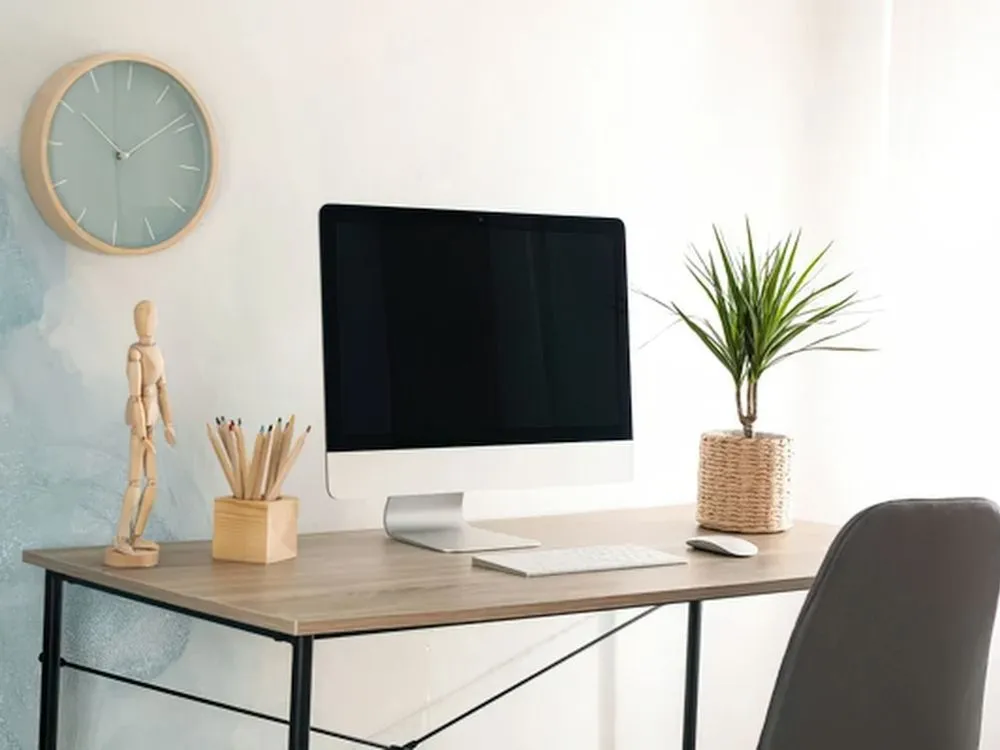 Minimalist Desk