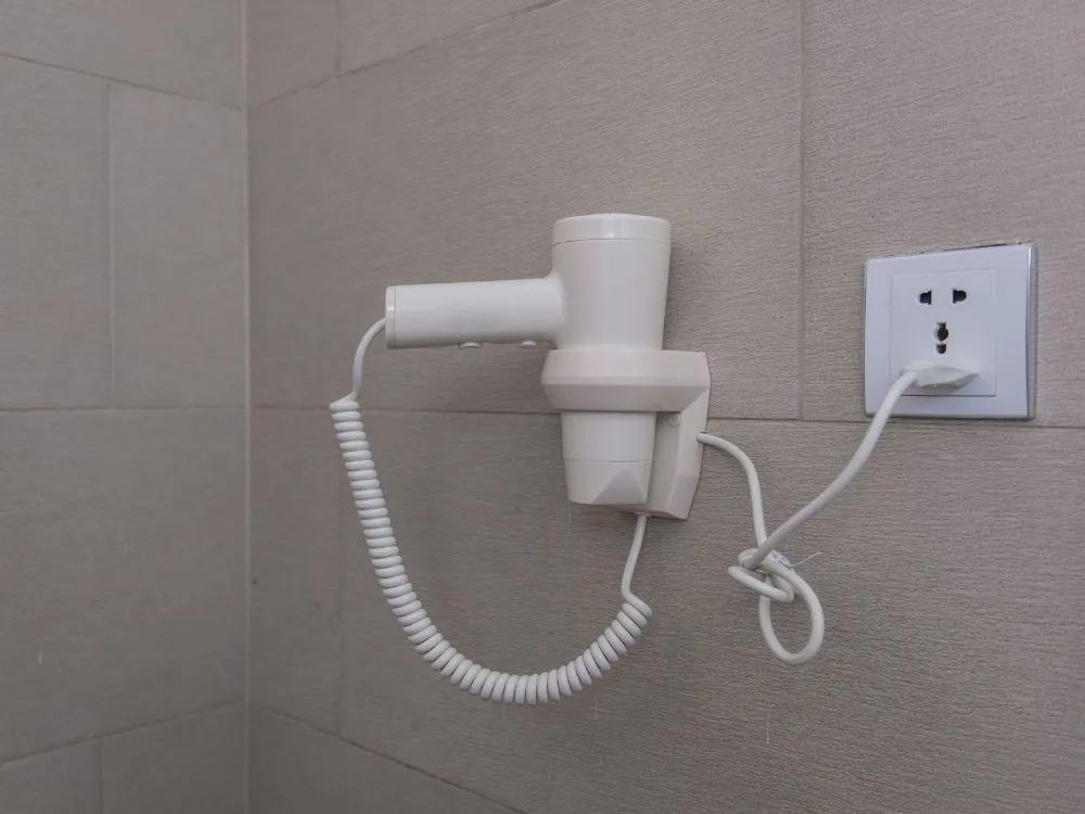 3D-Printed Hair Dryer Holder