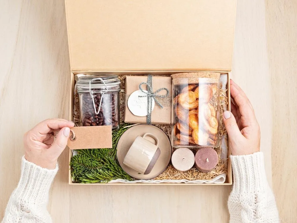 Gourmet Hamper for employee