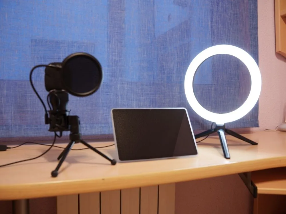 Tech Accessories for Employee Gifting